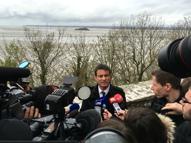 Manuel Valls Premier ministre Mont-Saint-Michel avril 2016 pool media ITW