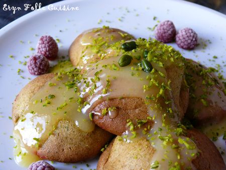 domes_pistache_framboise_sauce_citron4