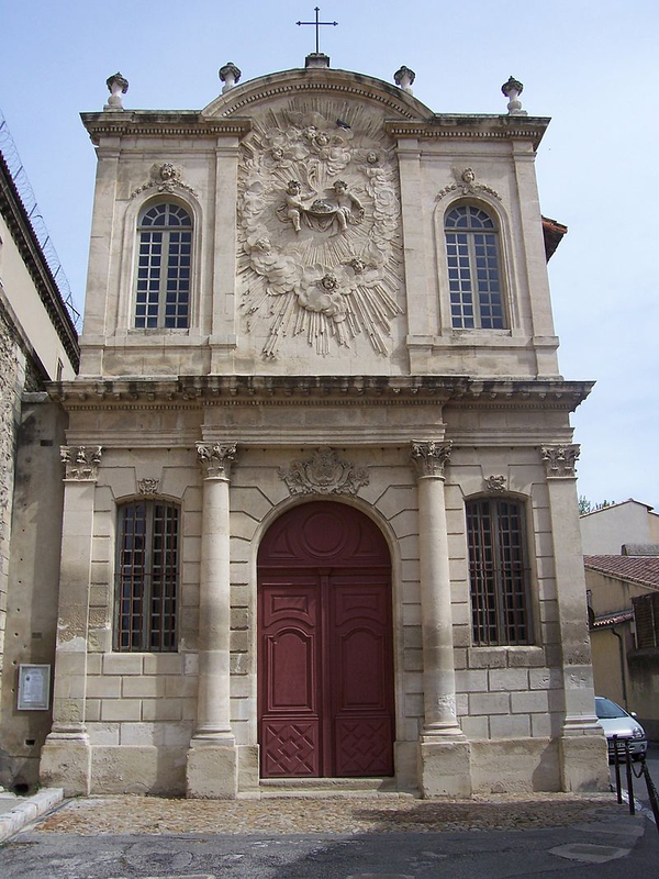 800px-Chapelle_des_Pénitents_Noirs_à_Avignon