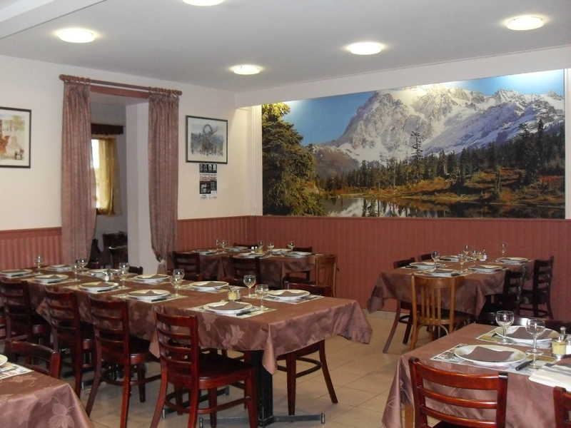 Le Pont de Cheneau (salle de restaurant principale) 2