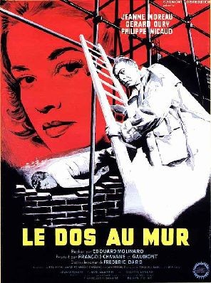 le_dos_au_mur