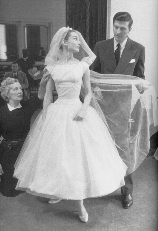 Robe de mariéecélébrités Audrey Hepburn