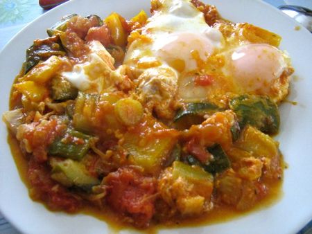 oeufs miroir ratatouille ( régime) recettes plats Oeufs cocotte à la ratatouille