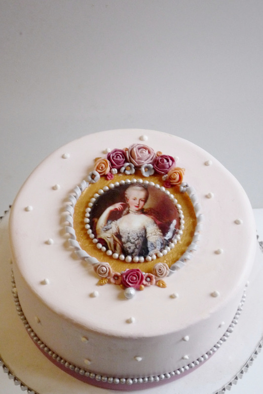 Gâteau médaillon Marie Antoinette