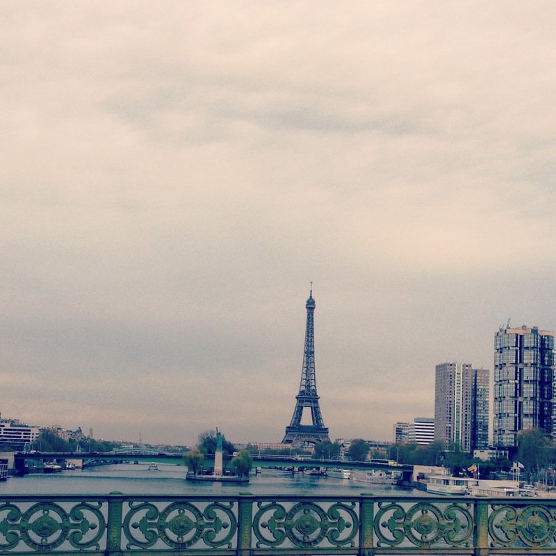 Sur le pont Mirabeau