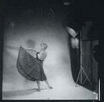 1954-09-15-NY-Halsman_Studio-in_skirt-010-2