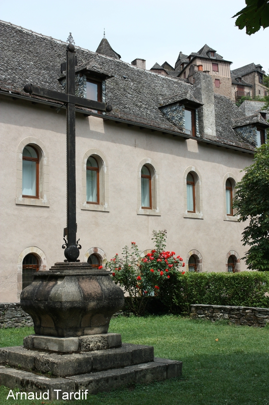 00570 Conques - Plus Beau Village de France blog