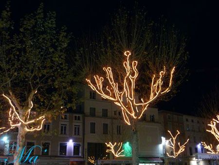 valence_noel_111218_2