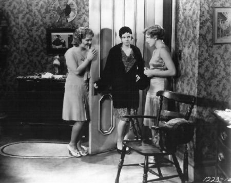 Clara_Bow__Jean_Harlow_and_Jean_Arthur_join_forces_for_The_Saturday_Night_Kid