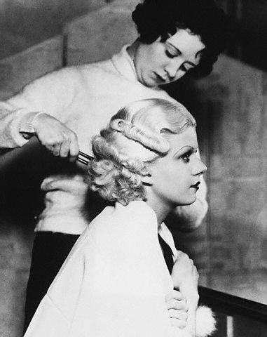 jean-1933-backstage-01-1