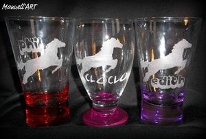 3 verres chevaux