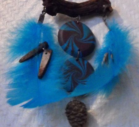 collier_plumes_2
