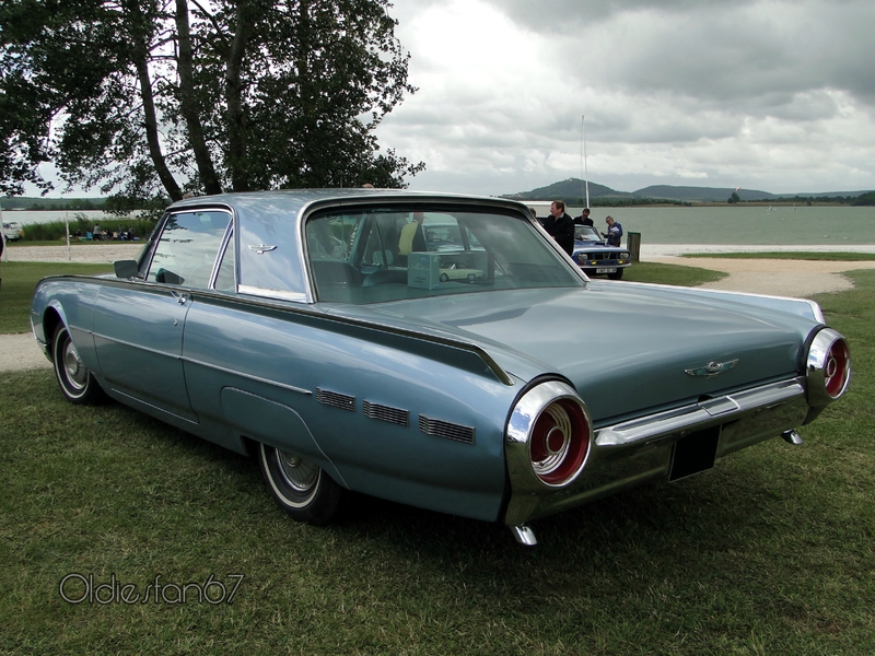 ford-thunderbird-coupe-1962-b