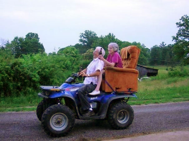 old-couples-having-fun-7__605