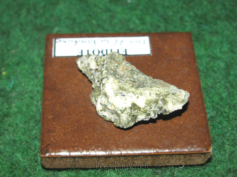 EPIDOTE S584 - 38