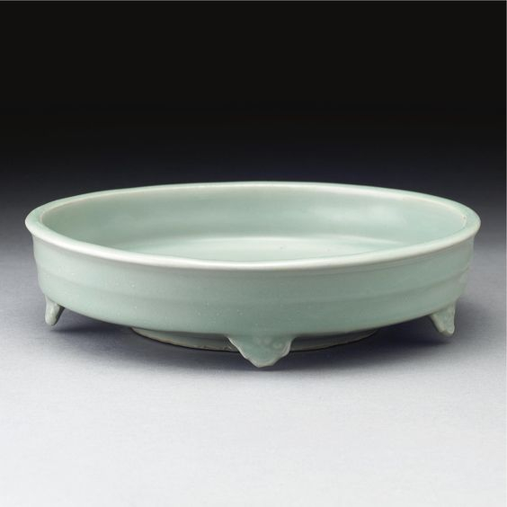 An unusual 'Longquan' celadon shallow brushwasher, Southern Song dynasty (1127-1279)