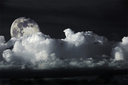 la_lune_aux_nuages1