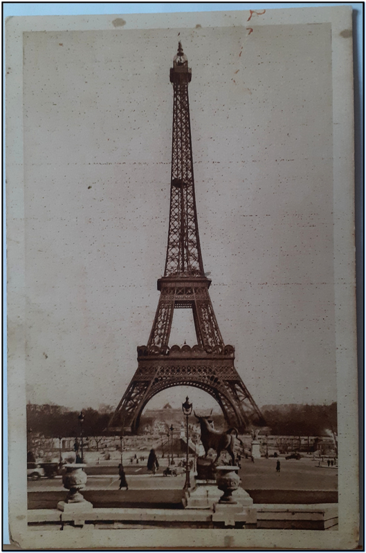 Tour Eiffel - construite de 1887 à 1889