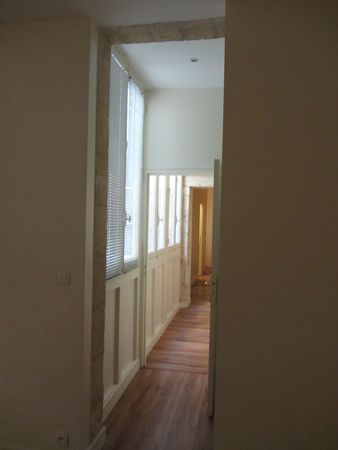 Couloir entre les 2 chambres (2)