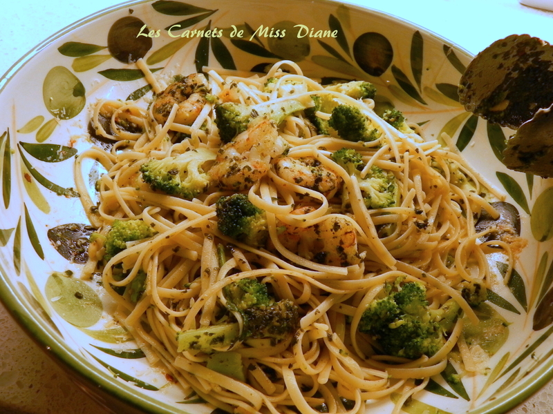 LINGUINE_BROCOLI_PESTO