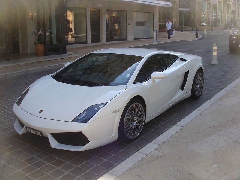 1024px-Lamborghini_Gallardo_LP560-4