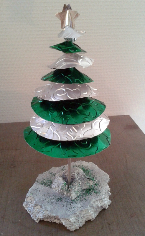 139_Noël et nouvel an_Sapin métal (40)