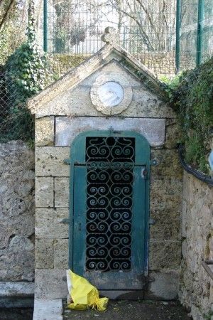 Fontaine Notre Dame de la Houn de Saint Selve