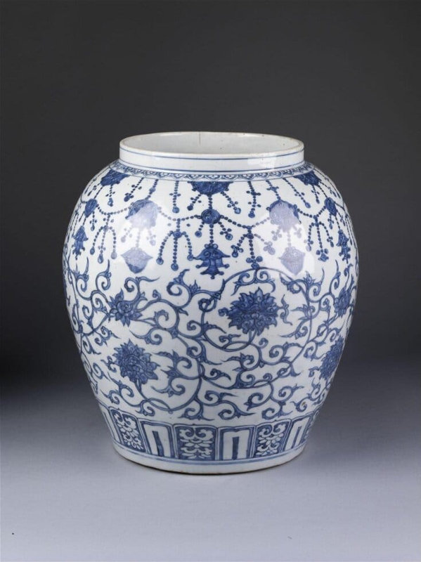 Jar, Ming dynasty, 15th-16th century
