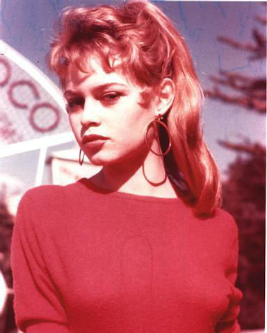1955-en_rouge_pull-012-1