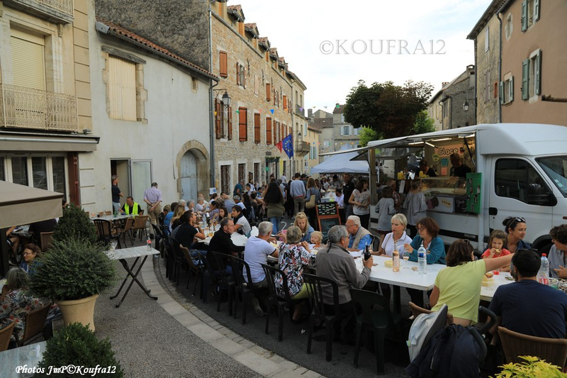 Photos JMP©Koufra 12 - Cornus - Marché de Pays - Les Contraires - 16082019 - 0016