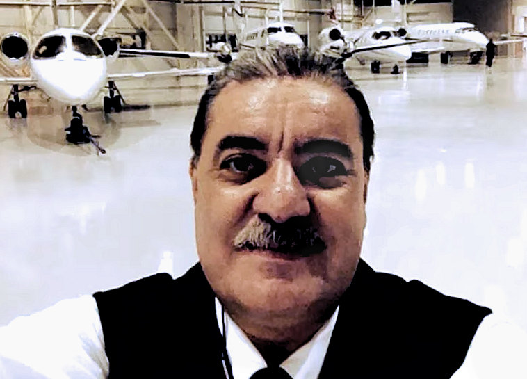 pablau ducau dans les hangars