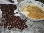 Gros_cookies_aux_boules_kitkat_et___la_farine_T110_003