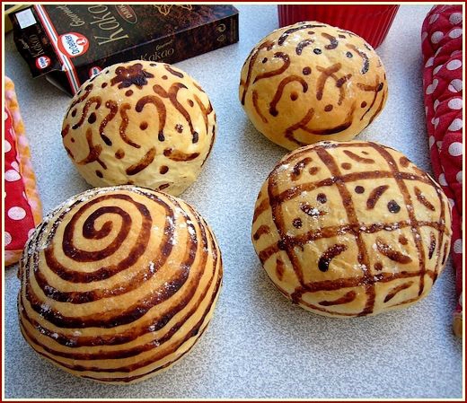 Brioche décorée au cacao