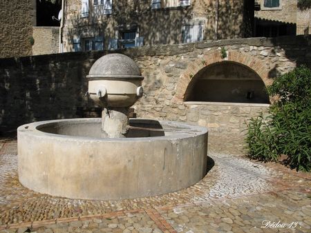 Photo_033_place_d_ela_fontaine_ou_place_de_l_orme