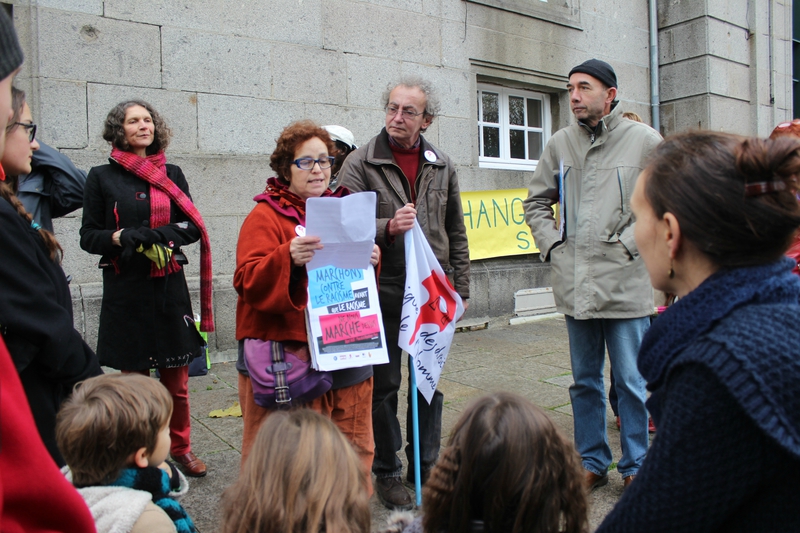 Catherine Anaya Oton LDH Marche contre le racisme à Avranches samedi 30 novembre 2013