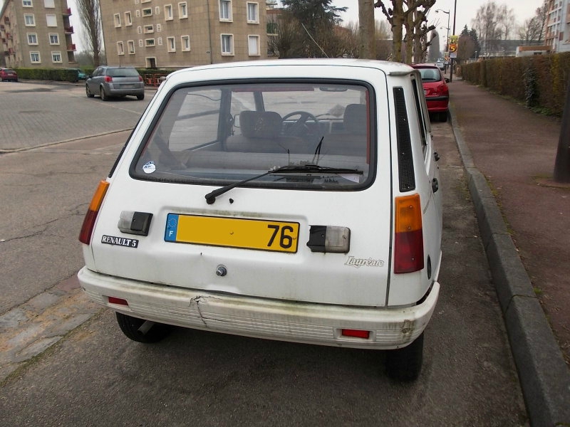 Renault5LaureateTLar