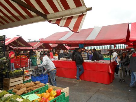 Marché de la piazza della Republica