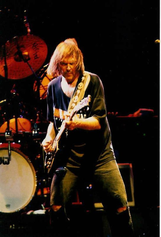 1993 07 Neil Young Zénith 01
