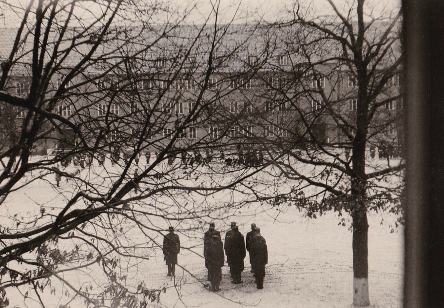 1964 Cérémonie 11-11-1964-004 Minute de Silence