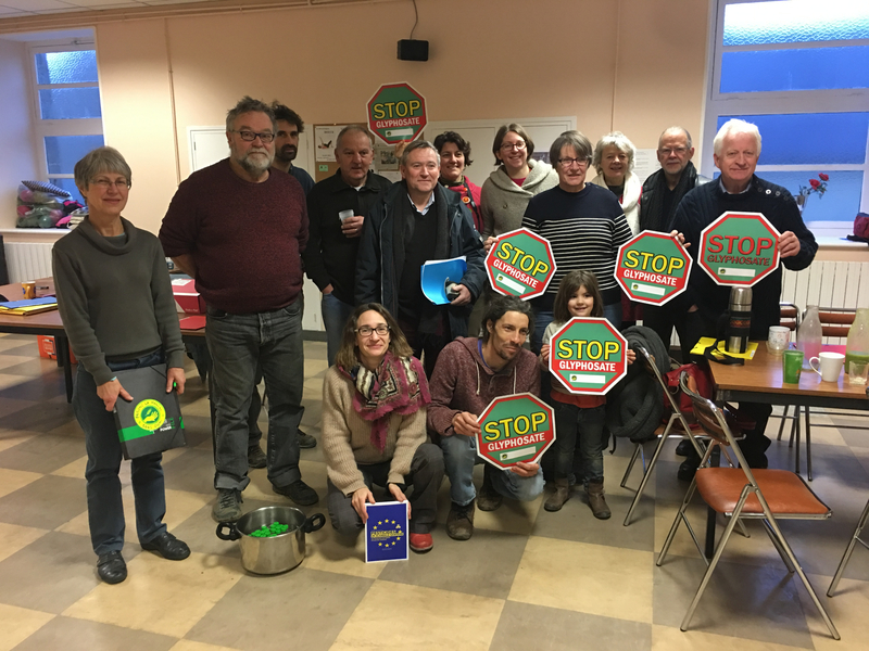 campagne_stop_glysophate_Avranches_pissage_pisseurs_prélèvement_urine_volontaires_Faisons la Manche sans OGM_février_2019