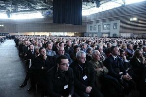 eurexpo-a-fait-salle-comble-pour-la-visite-presidentielle-photo-joel-philippon