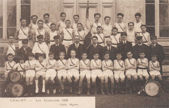CPA Chagny Les Eclaireurs