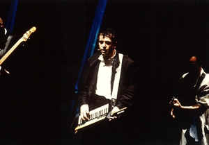 1987_06_Peter_Gabriel_POP_Bercy_02