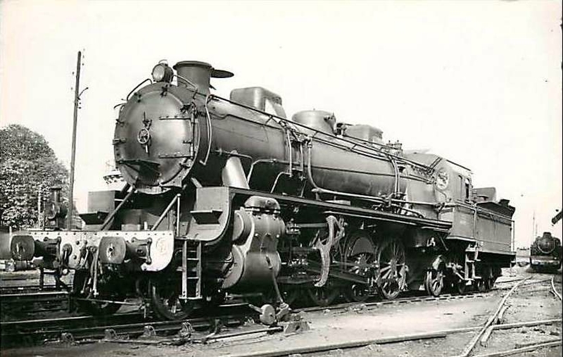 montlucon-141b-locomotive-gare-chemin-de-fer