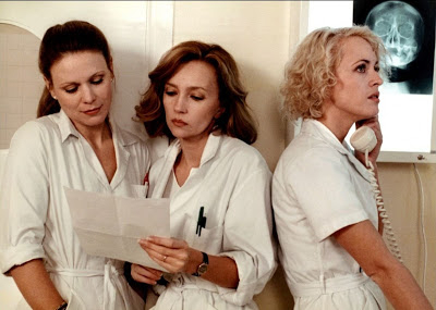 Marthe Keller, Caroline Cellier, Fanny Cottençon in Femmes de personne (1984)