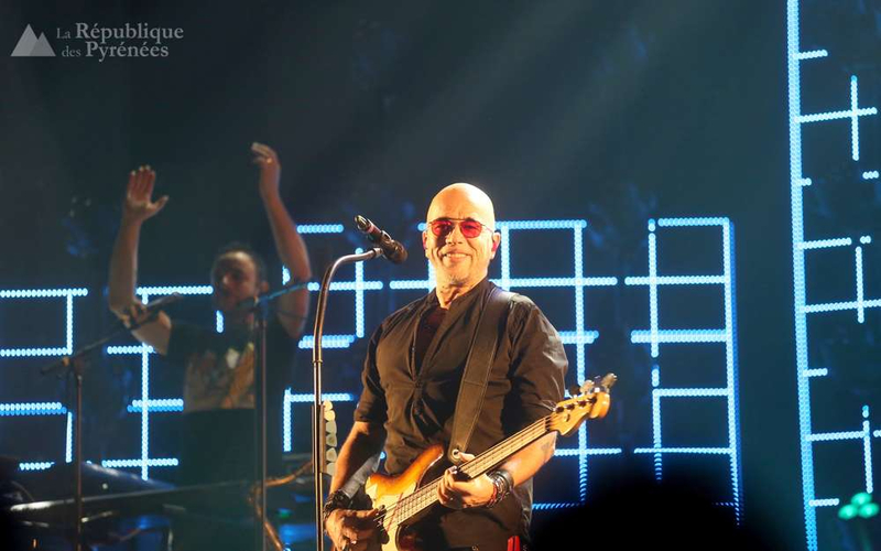 pascal-obispo-au-zenith-de-pau-ce-vendredi-soir (1)