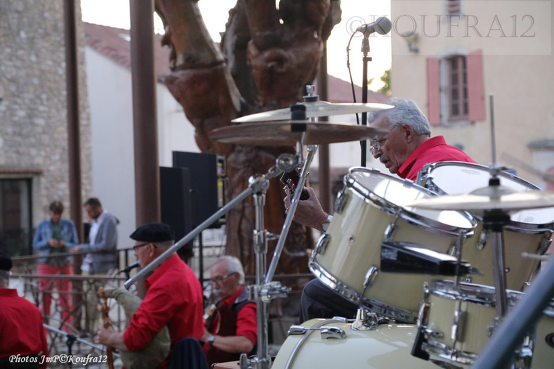 Photos JMP©Koufra 12 - Le Caylar - Los Musicaires del Castèl - 14072019 - 0526