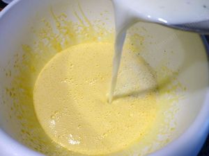 preparation flan vanille lait chaud dans poudre flan