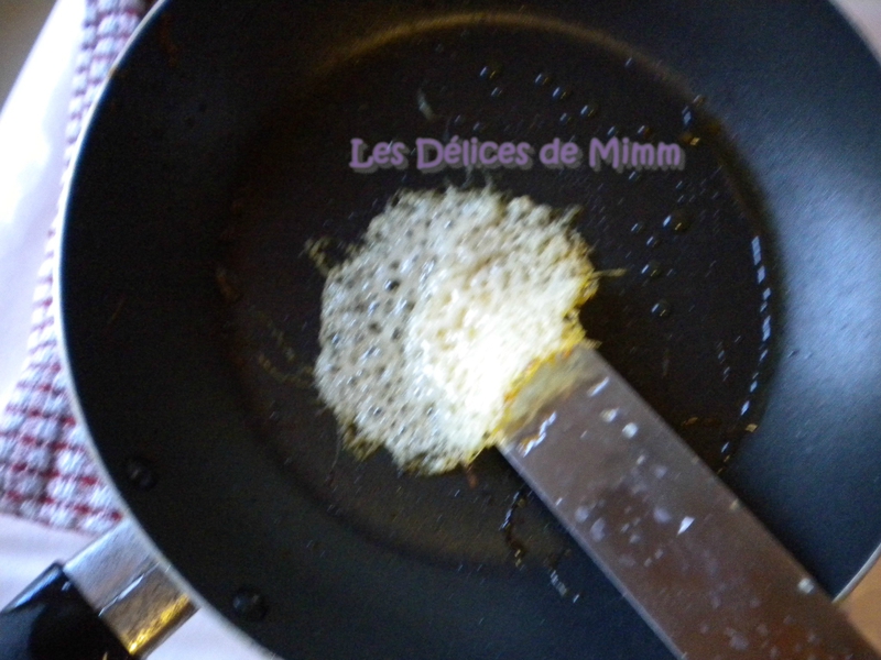 Comment faire des corolles en tuile de parmesan 5