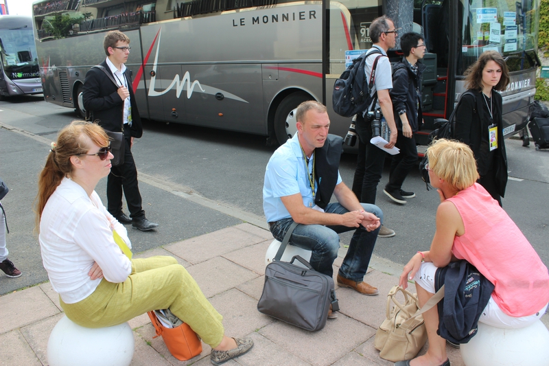 DDay D-Day press presse bus coach Ouistreham 6 juin 2014